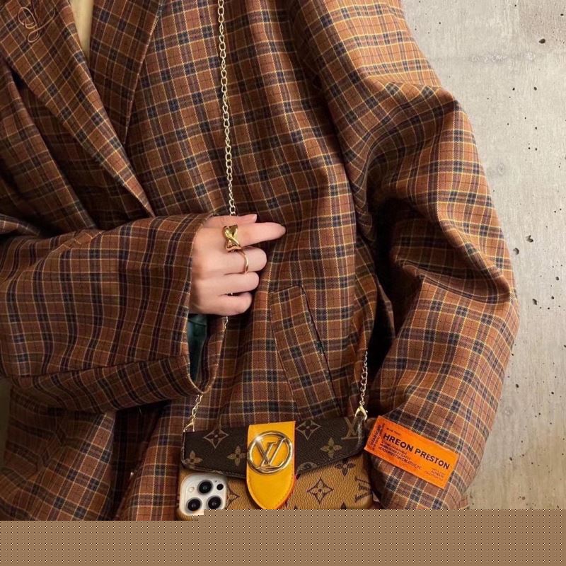 LV